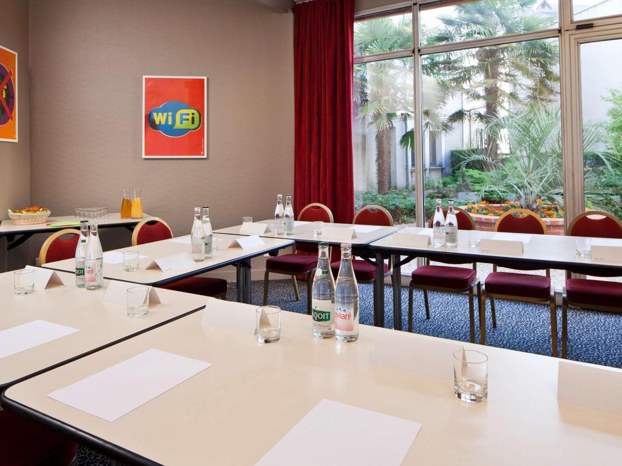 Ibis Styles Blois Centre Gare Hotel Екстериор снимка